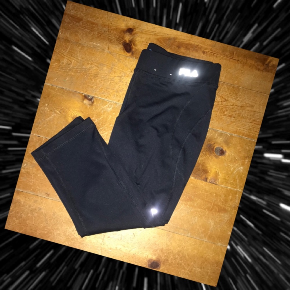 Capri polyester/spandex pants